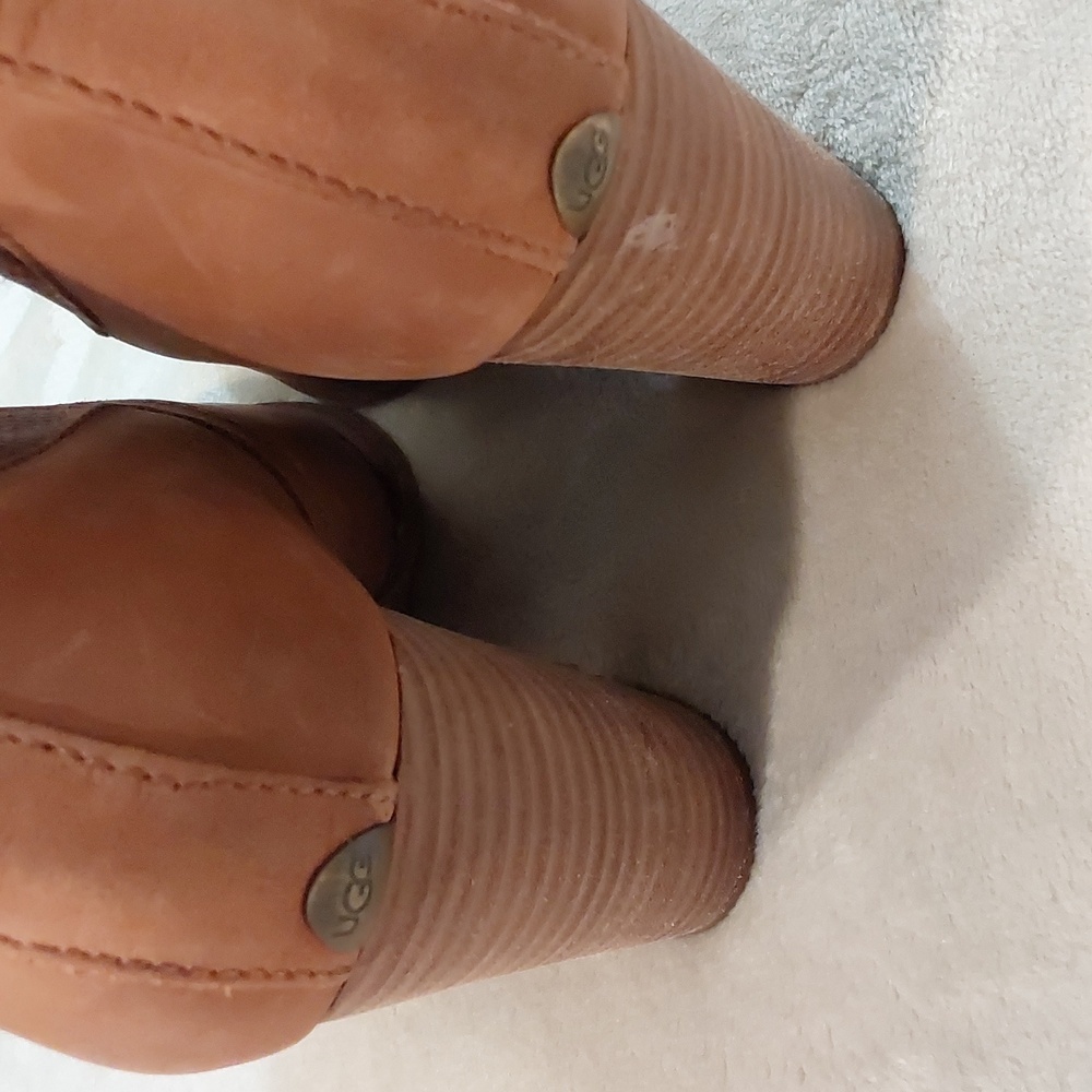 UGG Cobie II Chelsea boots in brown leather Womens Size 9 - Picture 4 of 10